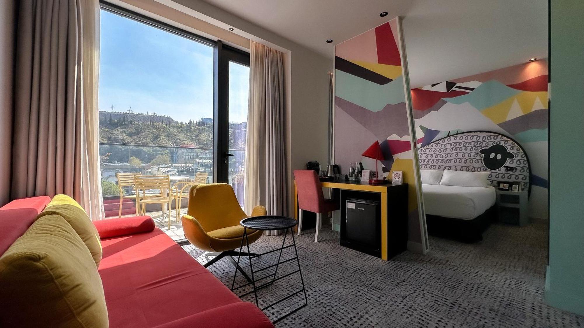 Hotel ibis Styles Tbilisi Center Extérieur photo